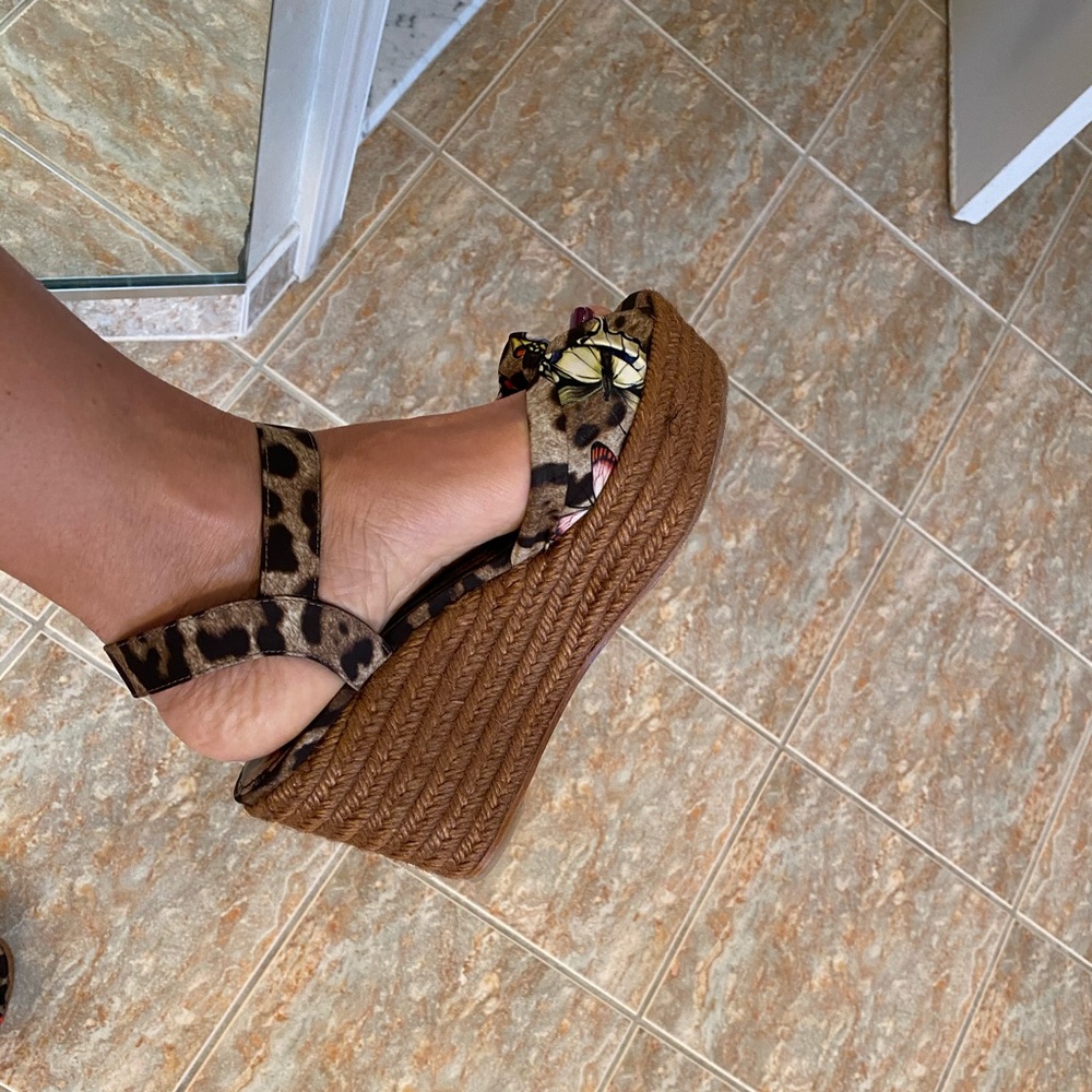 Dolce & Gabbana Leopard Exclusive Wedges
